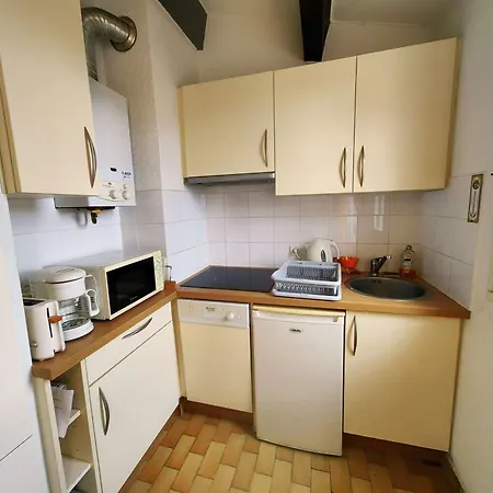 Mezzanine 4 Pers, Terrasse, 800m Plage, Parking Prive, Quartier Pinede - Fr-1-607-188