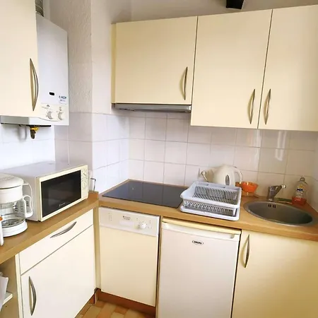 Mezzanine 4 Pers, Terrasse, 800m Plage, Parking Prive, Quartier Pinede - Fr-1-607-188